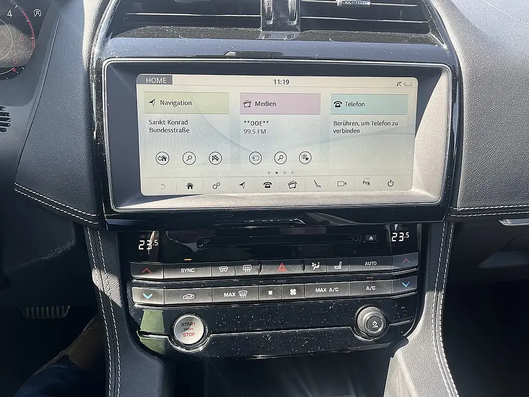 Jaguar F-Pace 20d AUT 4x4 R-Sport - Thumbnail 7