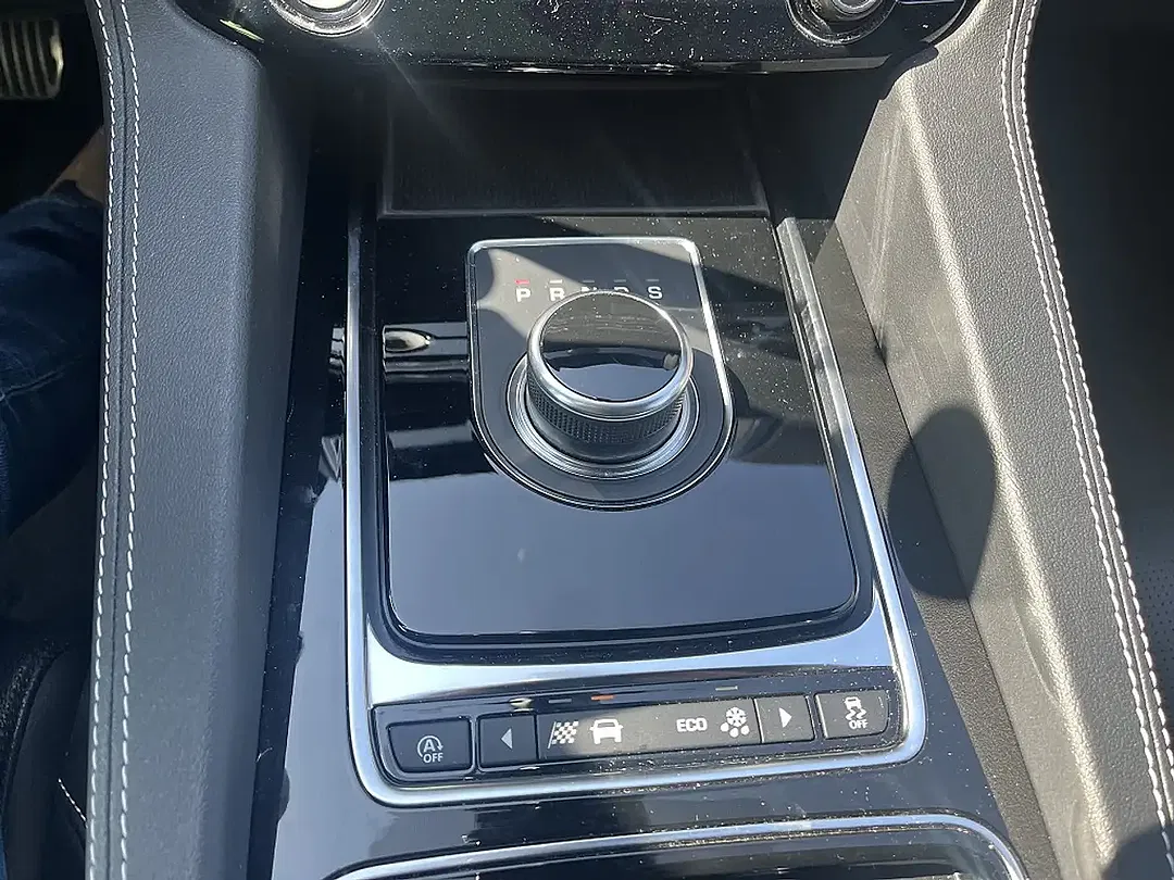 Jaguar F-Pace 20d AUT 4x4 R-Sport - foto 8