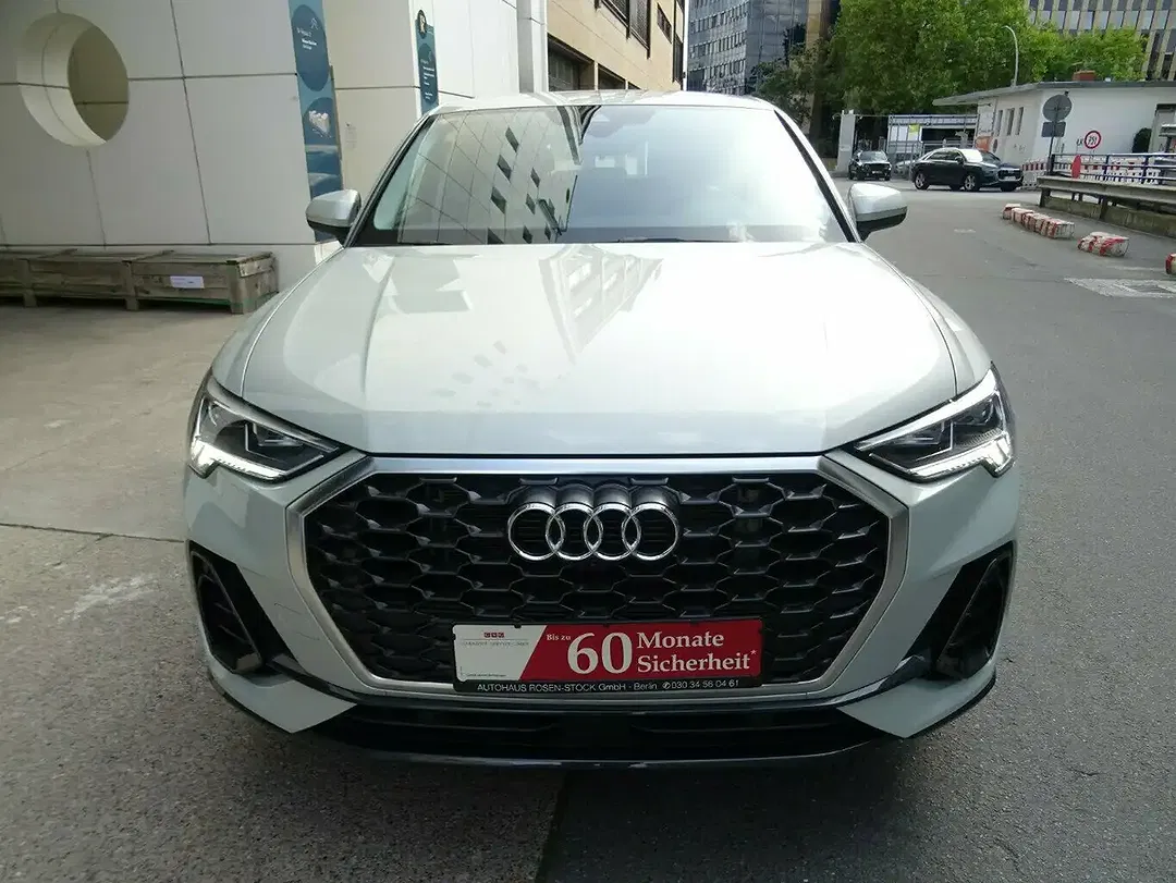 Audi Q3 45 TFSI e Sportback - Thumbnail 11