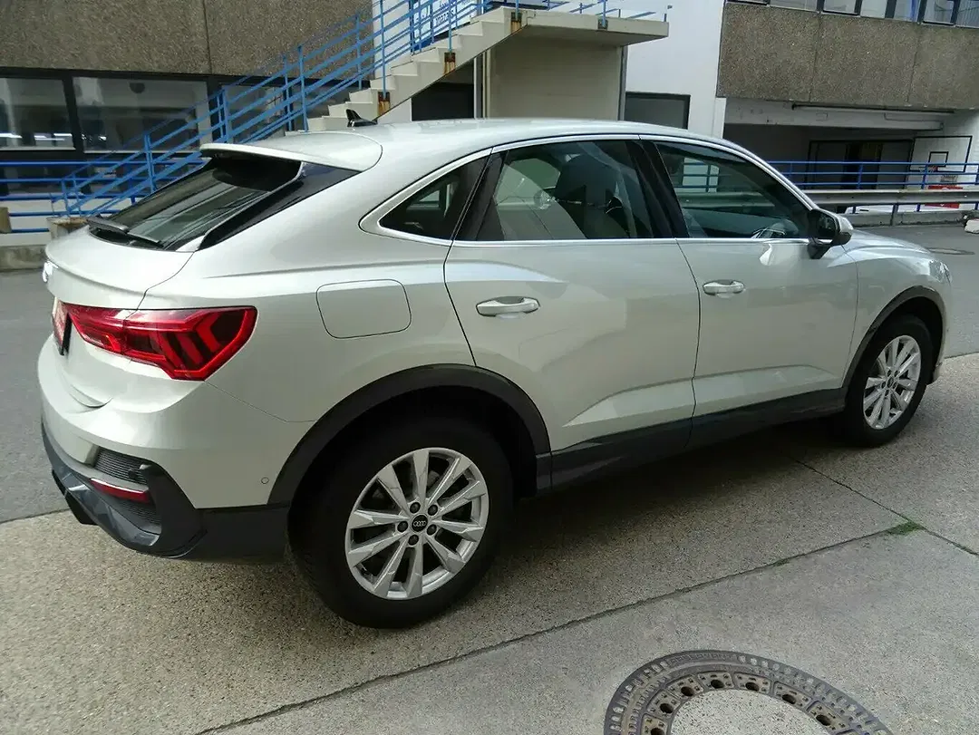 Audi Q3 45 TFSI e Sportback - Thumbnail 13