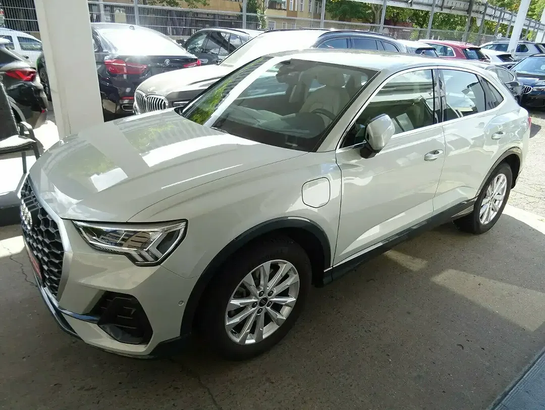 Audi Q3 45 TFSI e Sportback - Thumbnail 16