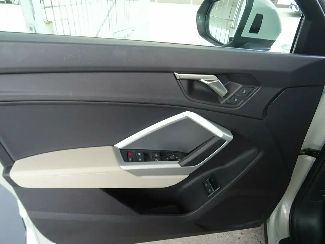 Audi Q3 45 TFSI e Sportback - Thumbnail 22