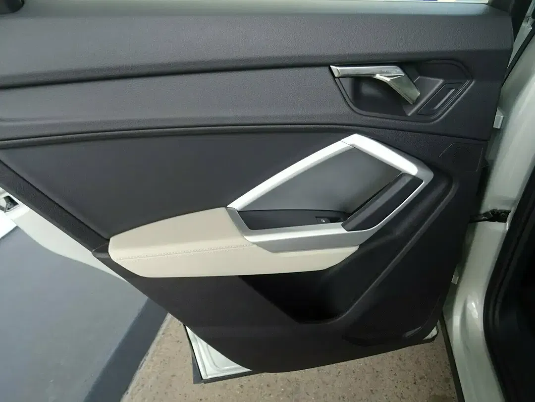 Audi Q3 45 TFSI e Sportback - Thumbnail 23