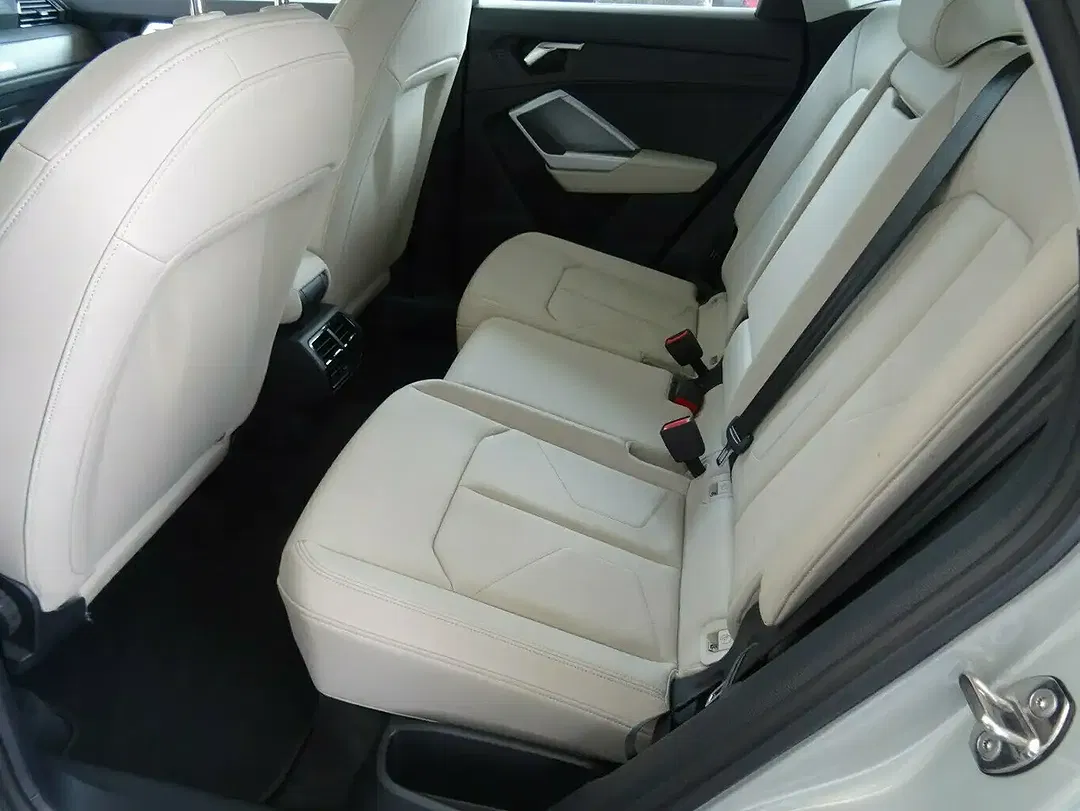 Audi Q3 45 TFSI e Sportback - Thumbnail 7