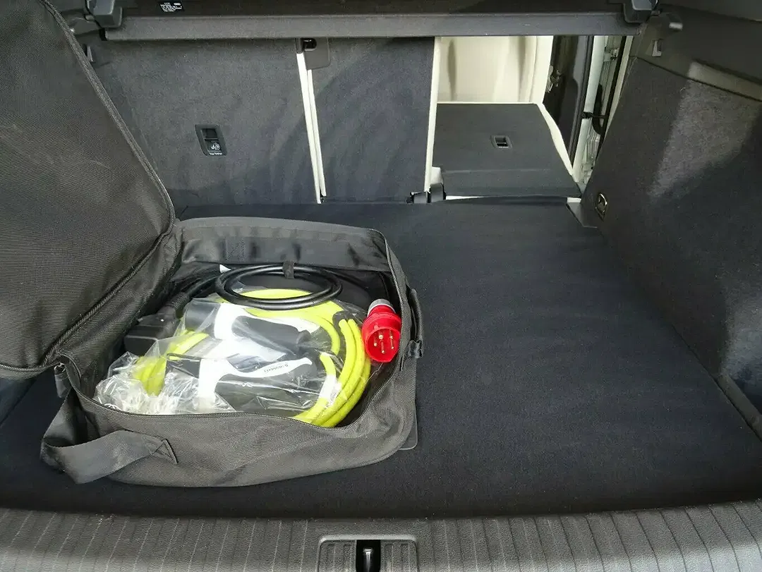 Audi Q3 45 TFSI e Sportback - Thumbnail 8