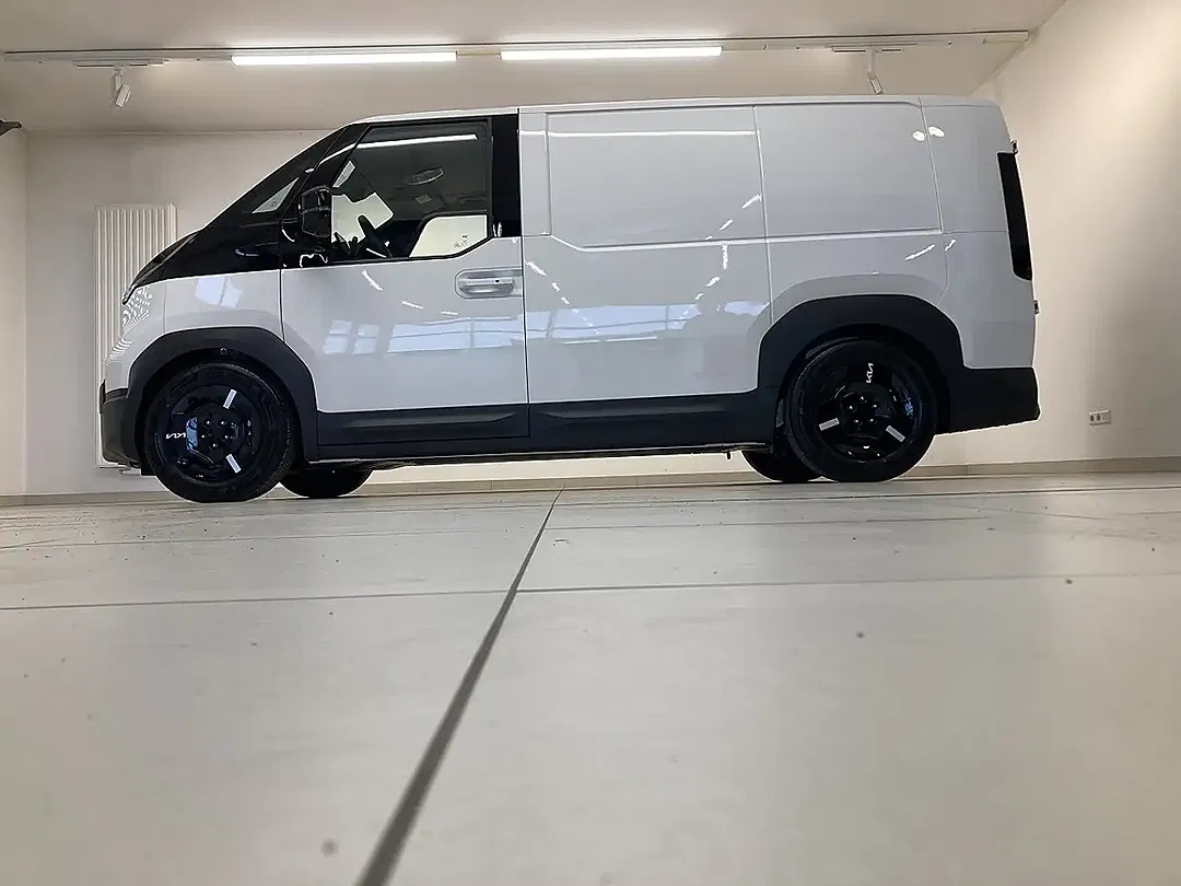 Kia PV5 L2H1 Cargo - Thumbnail 13