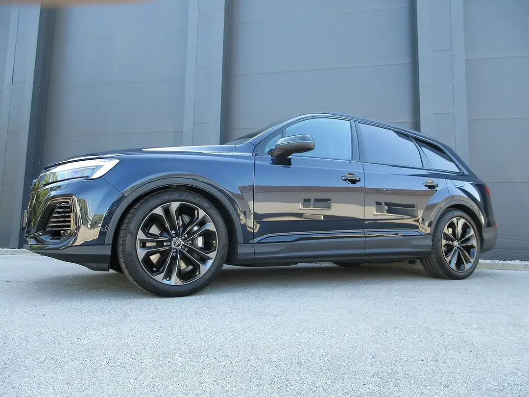 Audi Q7 55 TFSI e quattro - foto 2