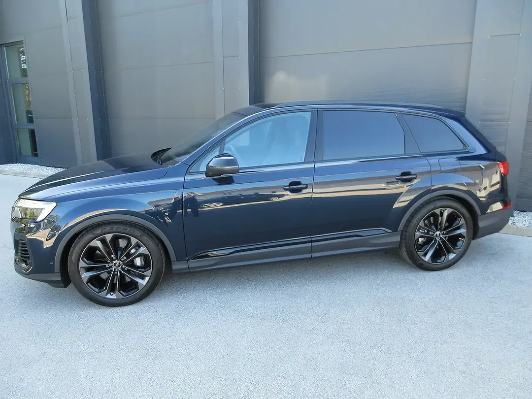 Audi Q7 55 TFSI e quattro - Thumbnail 3