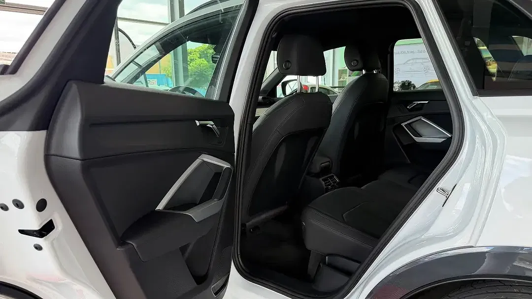 Audi Q3 45 TFSI 4x4 - Thumbnail 10