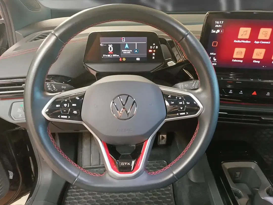 Volkswagen ID.4 - Thumbnail 12