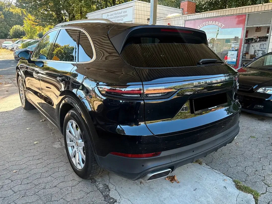 Porsche Cayenne E-Hybrid - Thumbnail 4