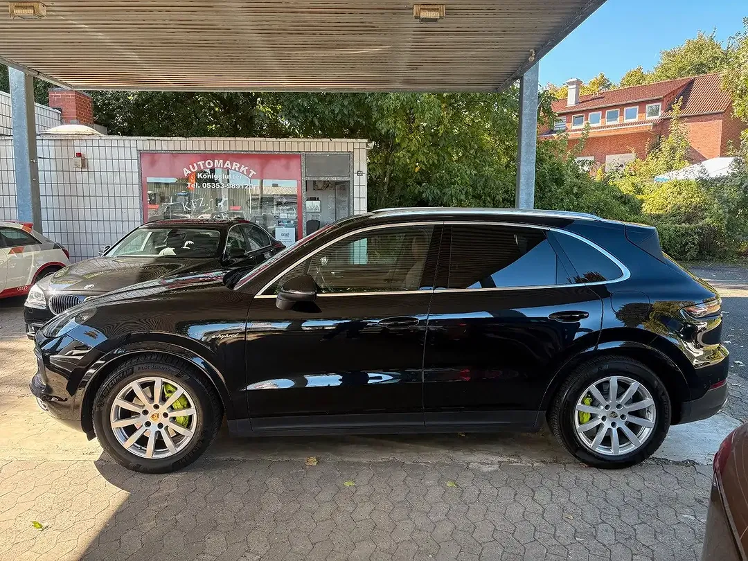 Porsche Cayenne E-Hybrid - Thumbnail 5
