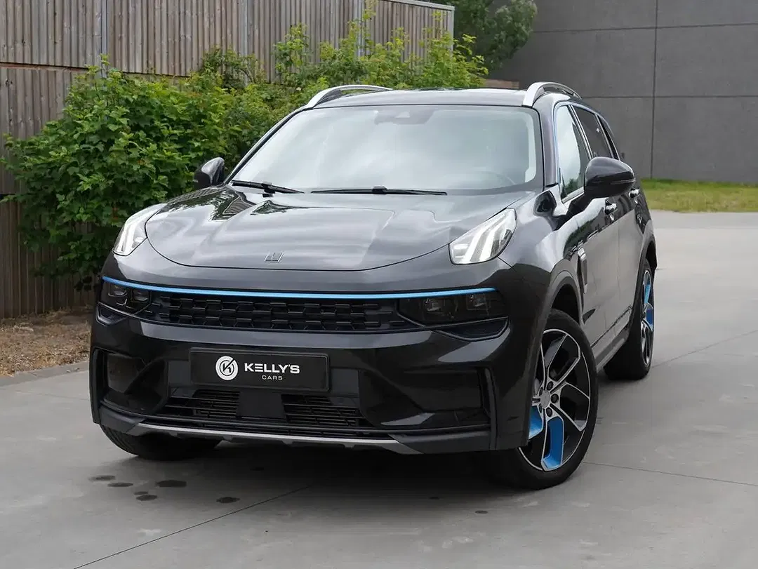 Lynk & Co 01 - foto 1