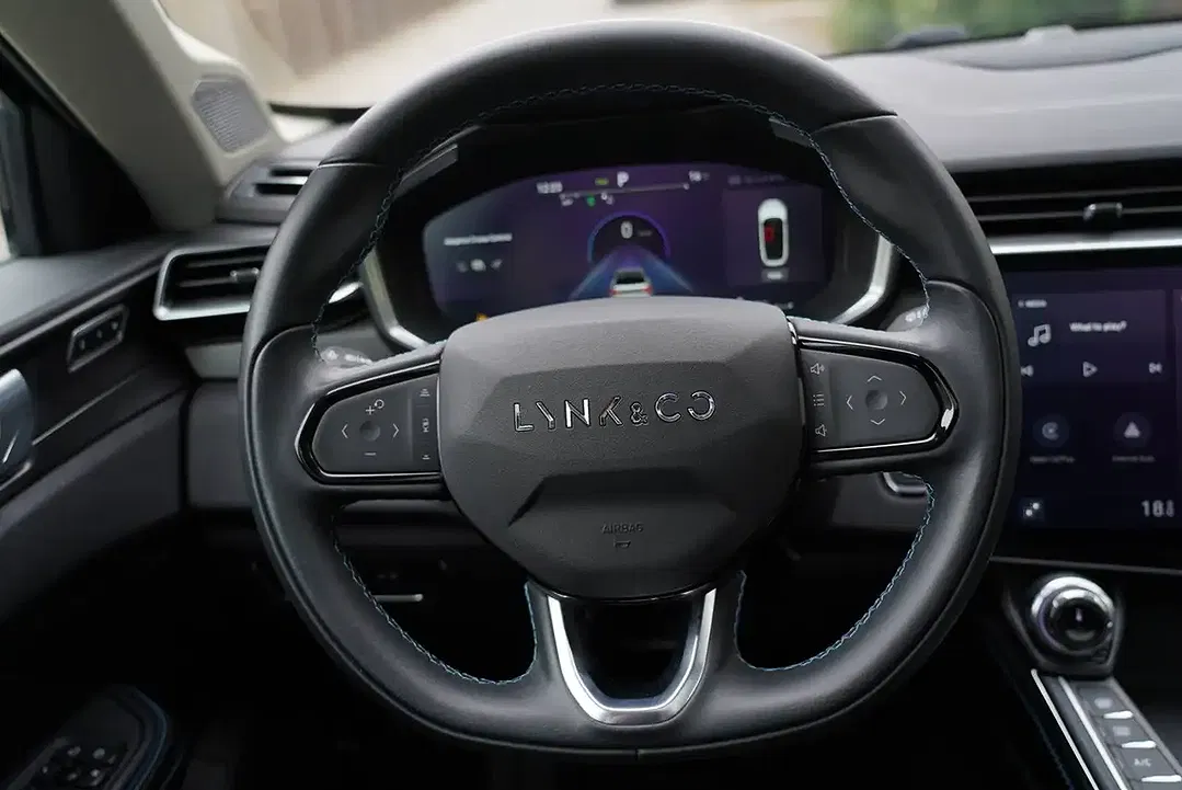 Lynk & Co 01 - Thumbnail 14