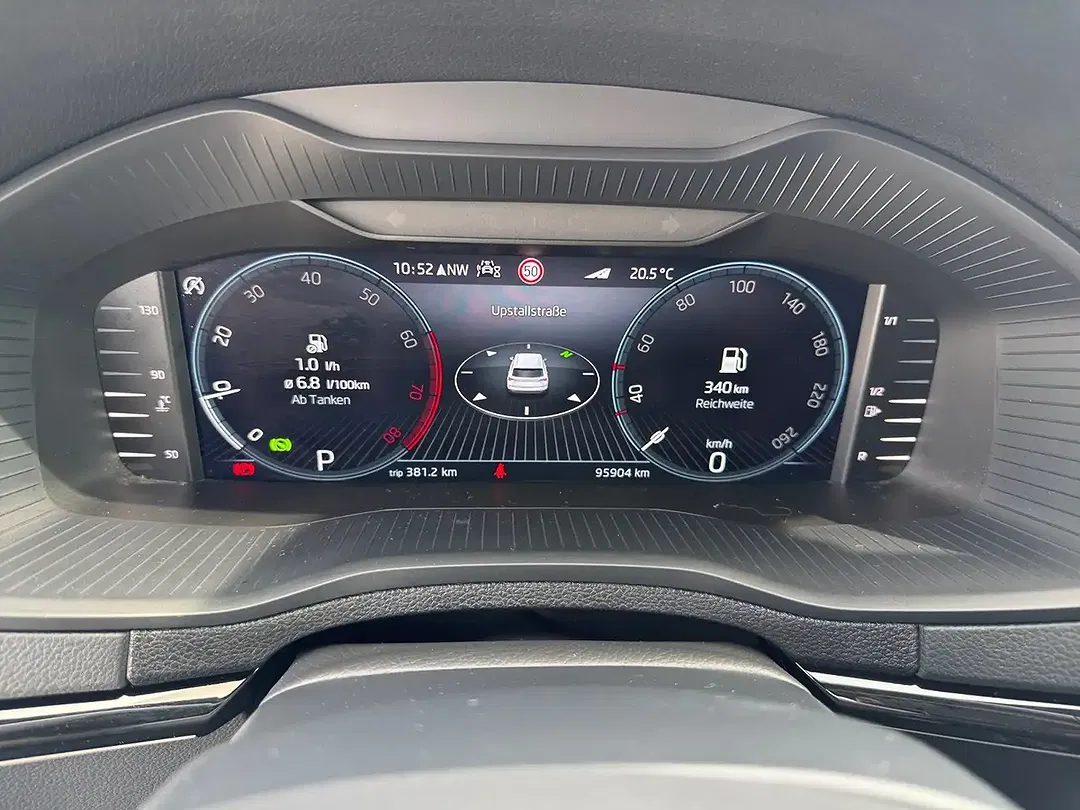 Skoda Karoq 1.5 TSI DSG Sportline - Thumbnail 11