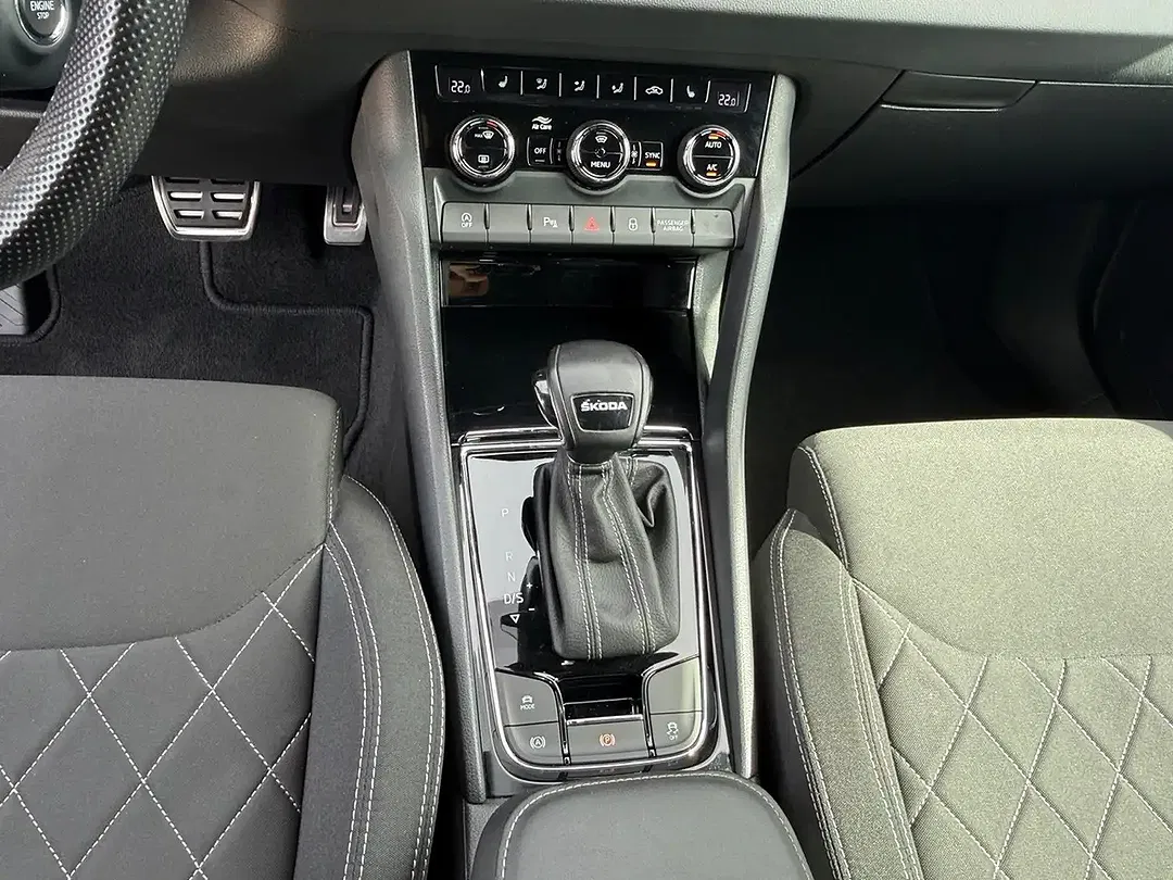 Skoda Karoq 1.5 TSI DSG Sportline - Thumbnail 8