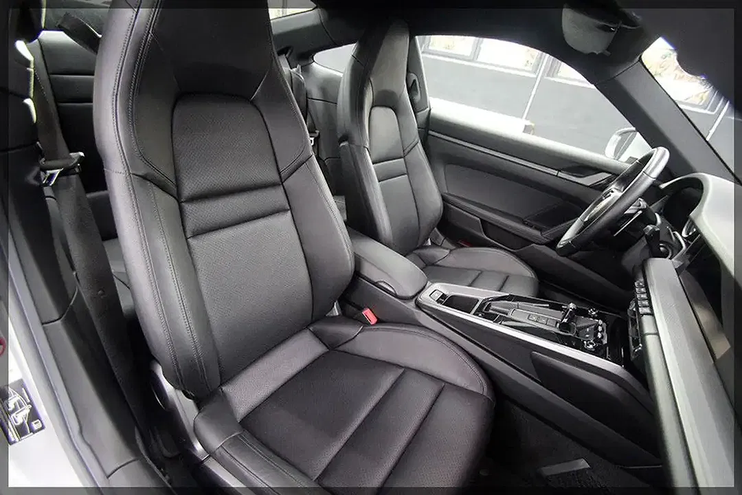 Porsche 992 AUT Carrera Coupe - Thumbnail 7