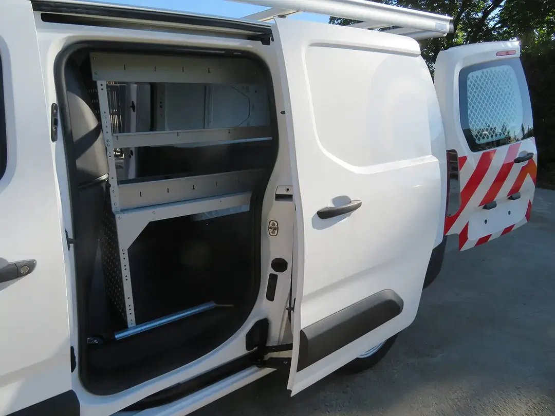 Opel Combo - Thumbnail 12