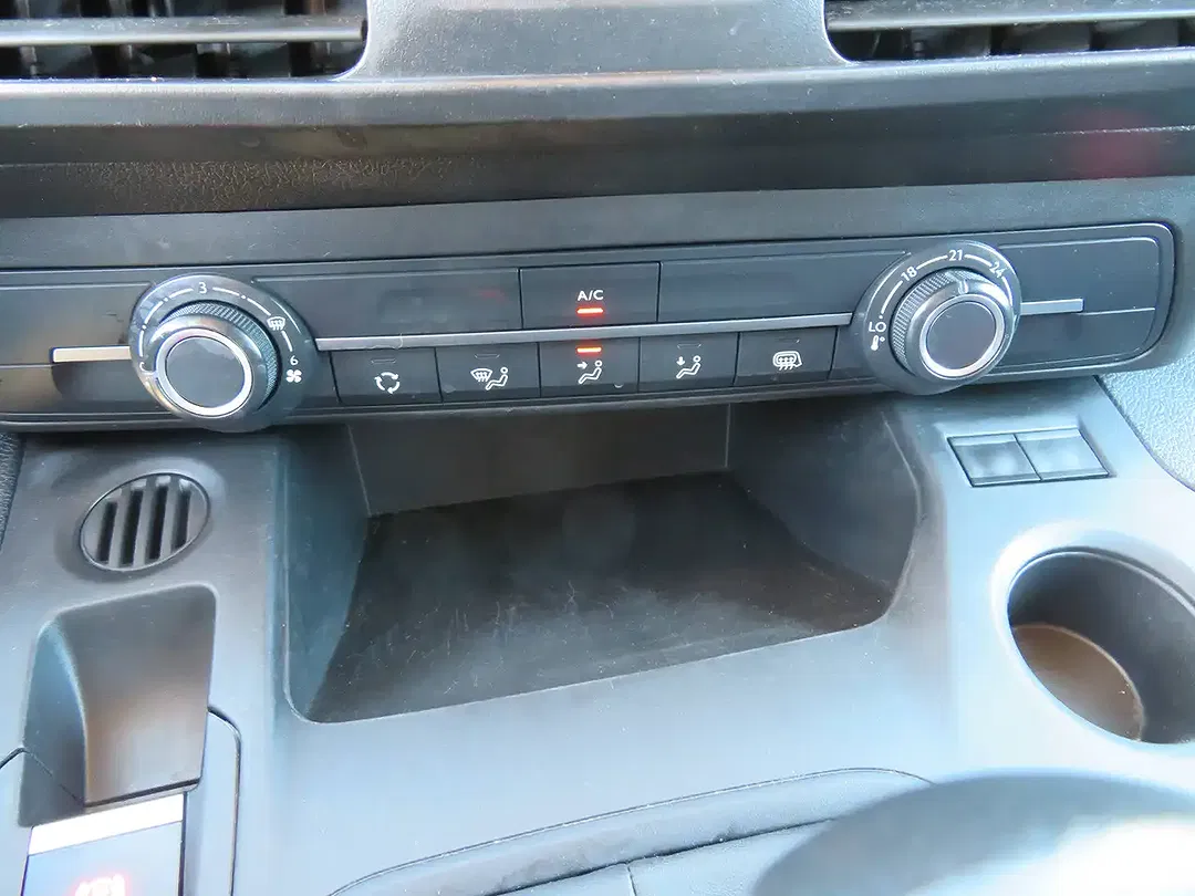 Opel Combo - foto 15