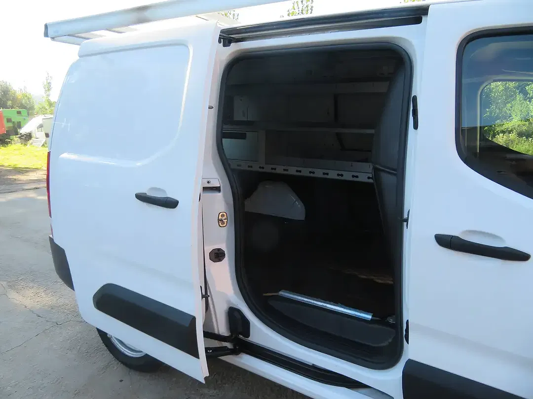 Opel Combo - Thumbnail 9