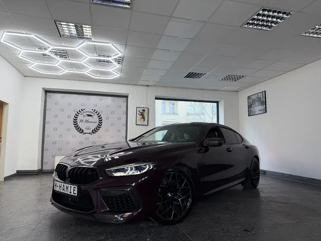 BMW M8 Competition - foto 1