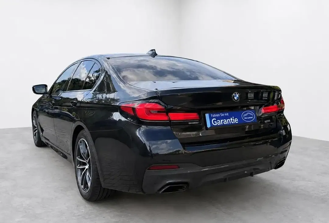 BMW 520 M Sport - Thumbnail 3