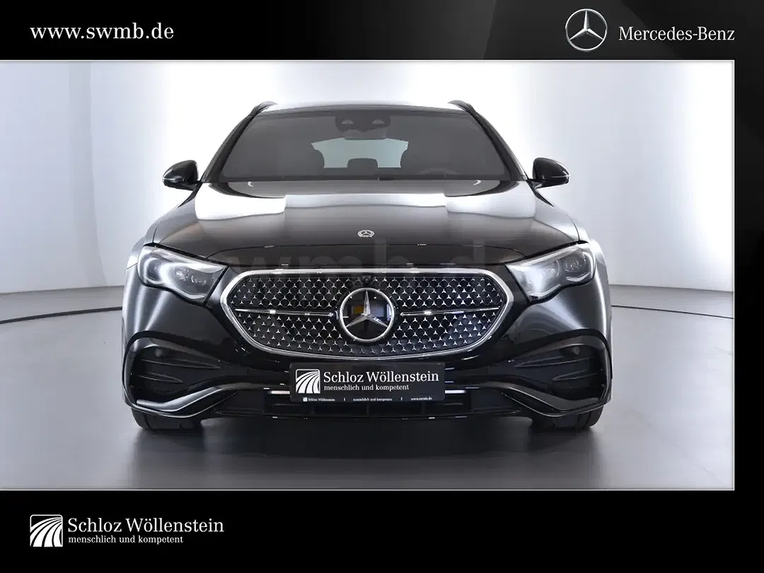 Mercedes-Benz E 300 4MATIC AMG - Thumbnail 2