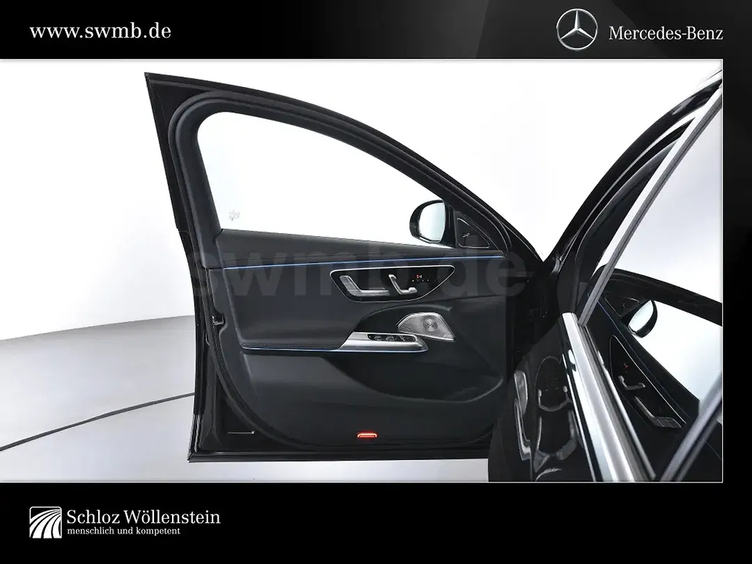 Mercedes-Benz E 300 4MATIC AMG - Thumbnail 3