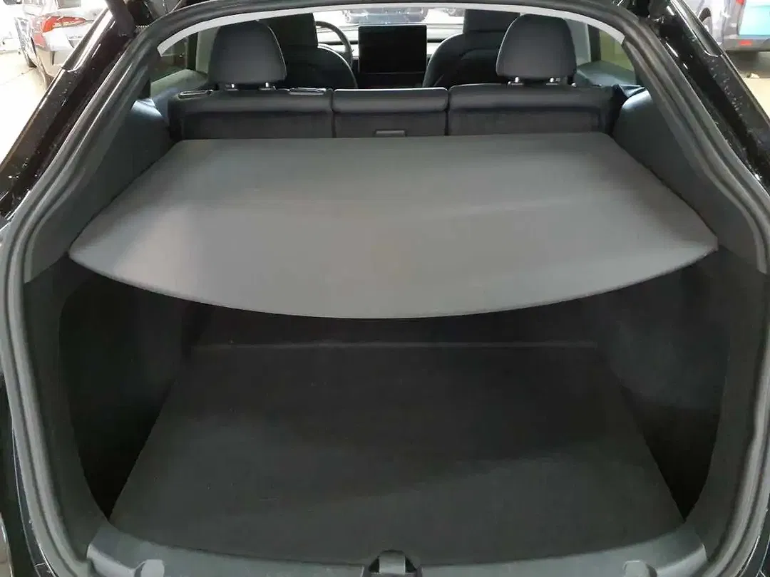 Tesla Model Y AWD Dual Motor Long Range - Thumbnail 15