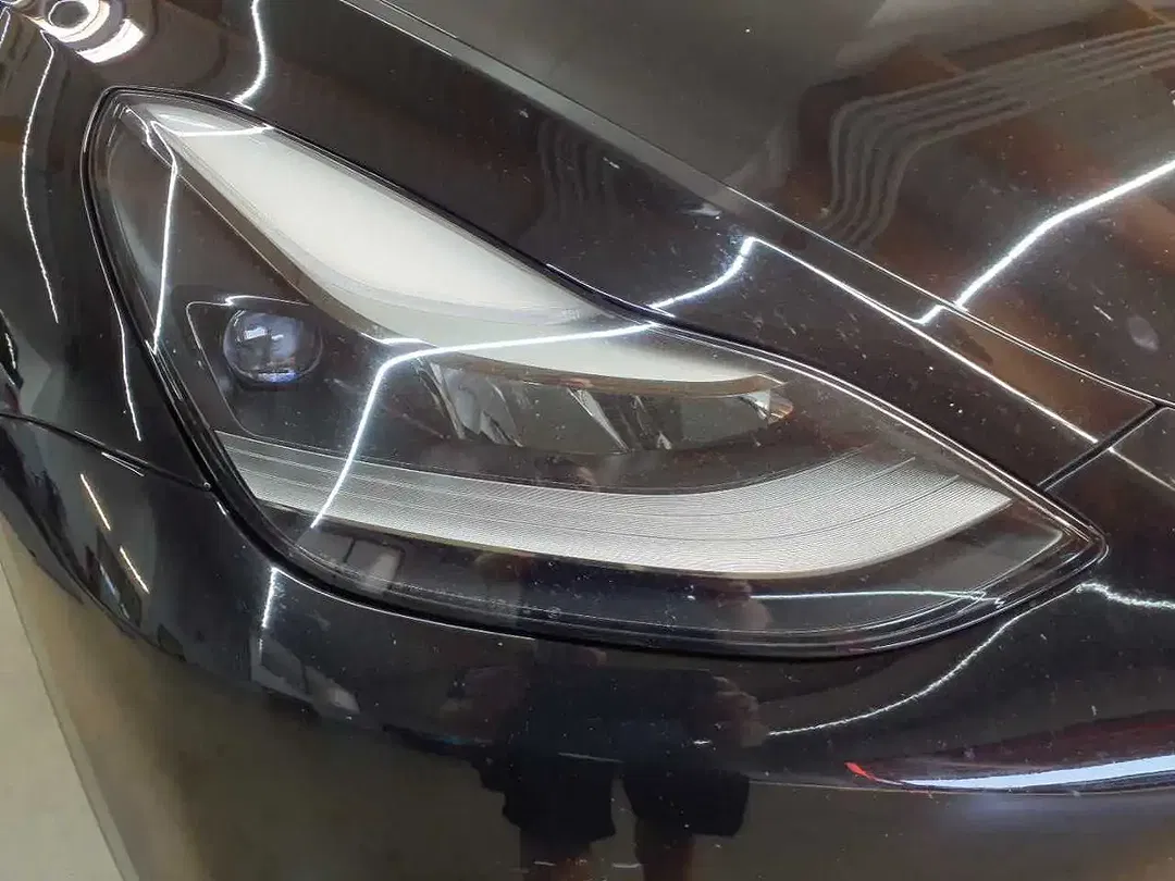 Tesla Model Y AWD Dual Motor Long Range - Thumbnail 18