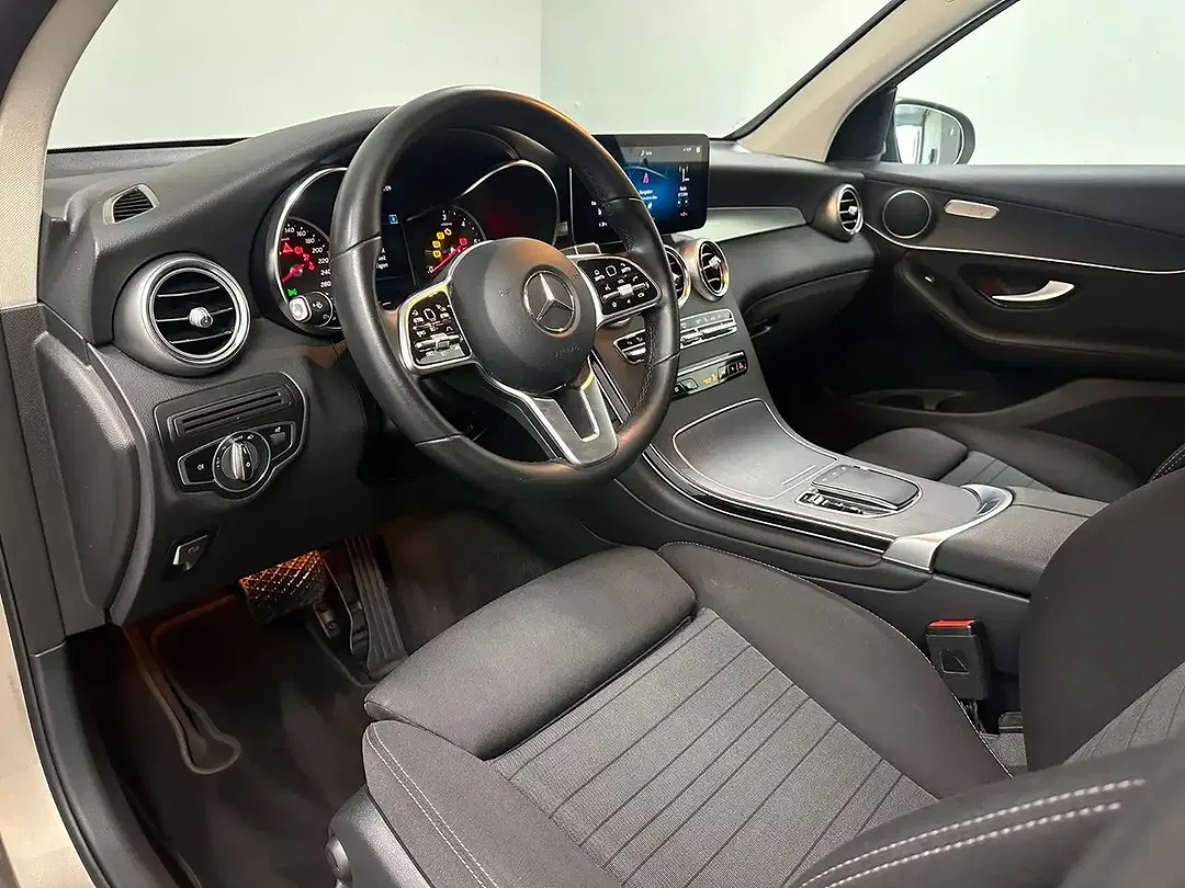 Mercedes-Benz GLC 300 4MATIC - Thumbnail 8
