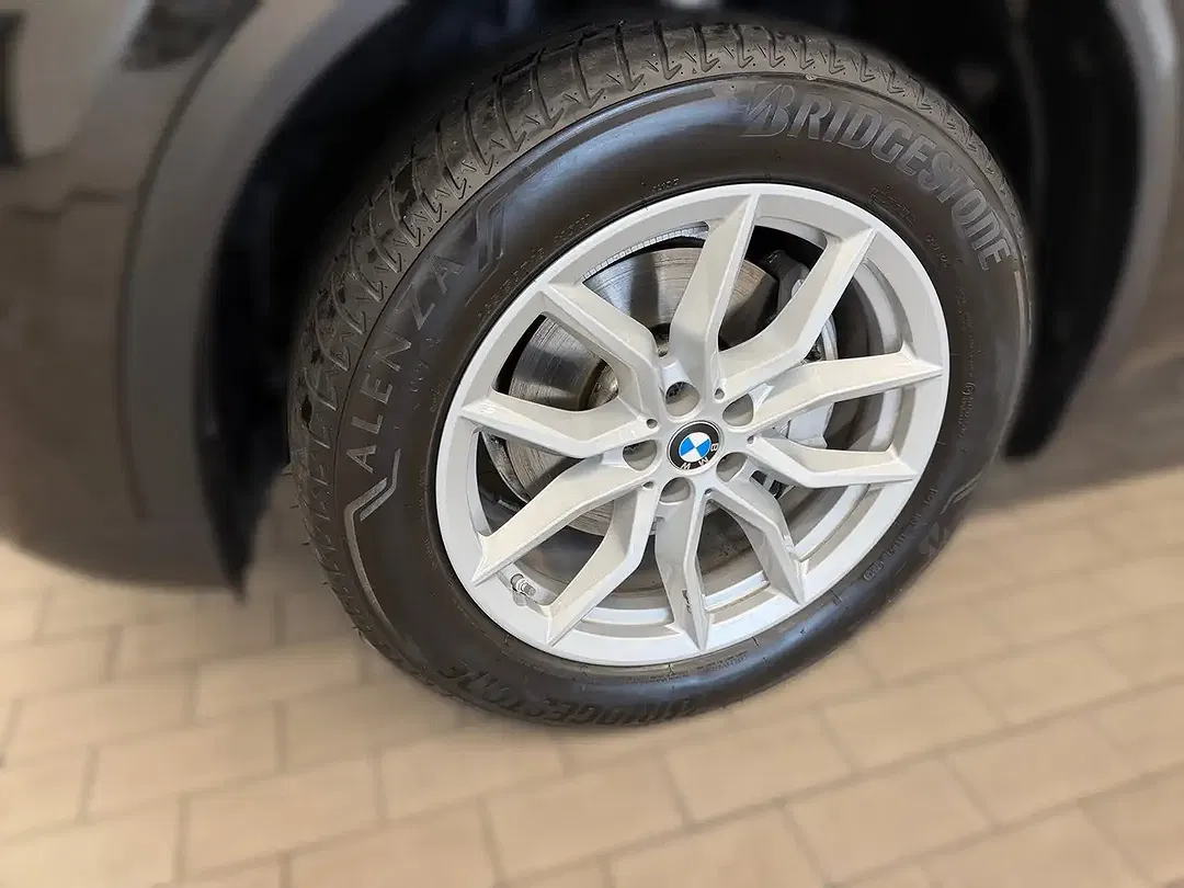 BMW X5 xDrive - Thumbnail 3