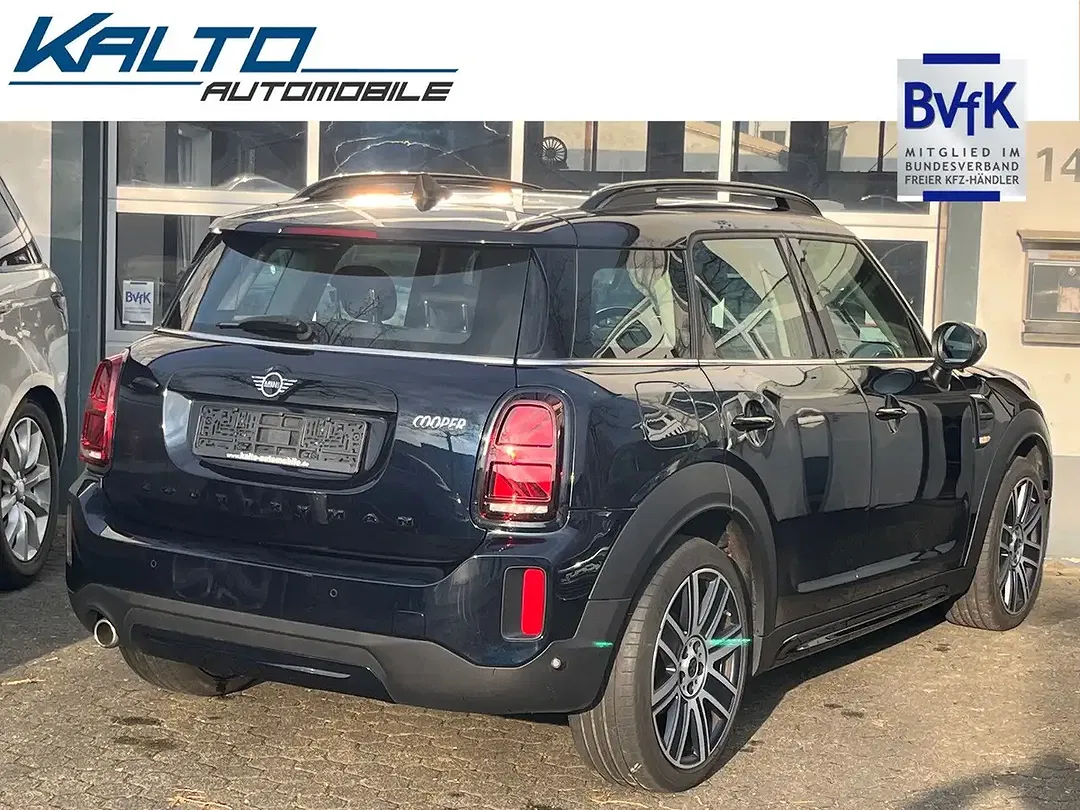 MINI Cooper Countryman - Thumbnail 3