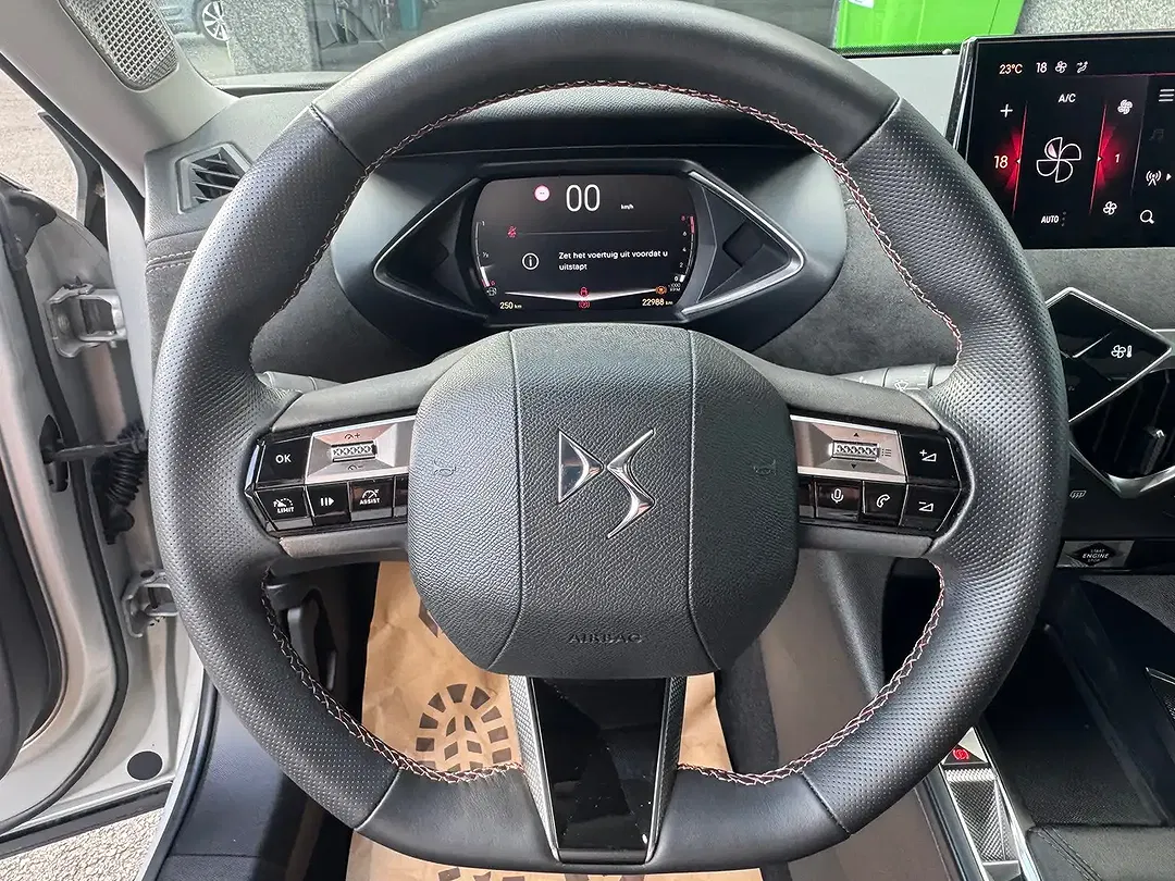 DS Automobiles DS 3 - Thumbnail 14