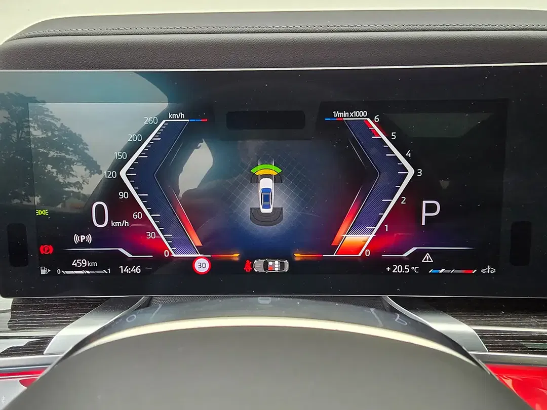 BMW 740 xDrive M - Thumbnail 8