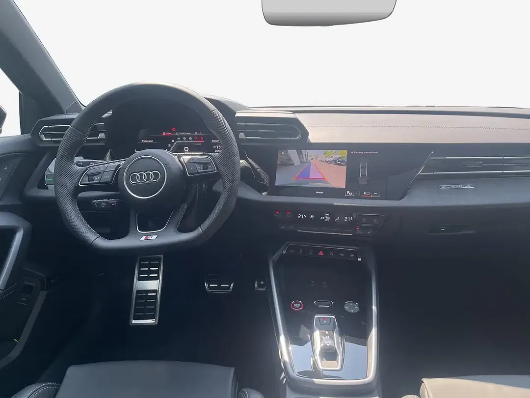 Audi S3 TFSI S tronic - Thumbnail 4