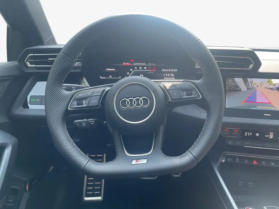 Audi S3 TFSI S tronic - Thumbnail 7