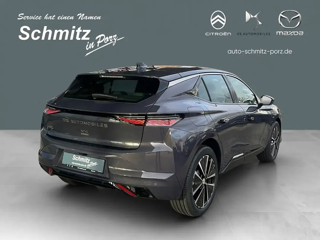 DS Automobiles N°4 - Thumbnail 5