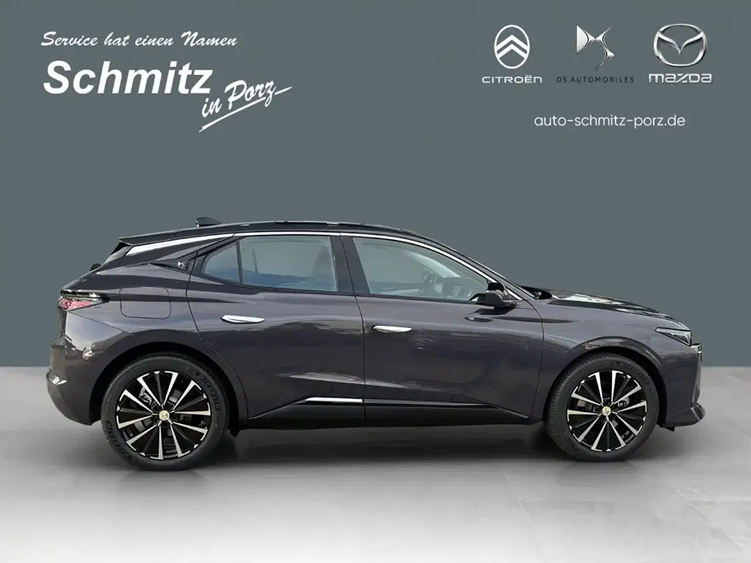 DS Automobiles N°4 - Thumbnail 6