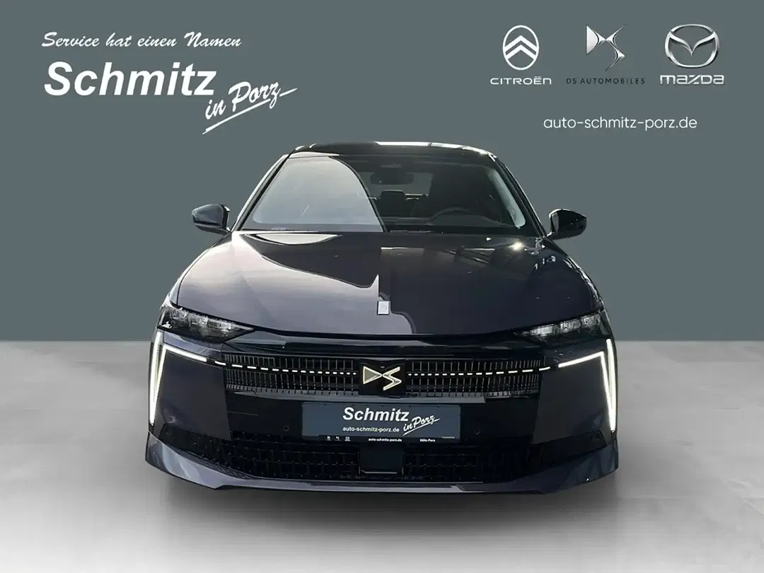 DS Automobiles N°4 - Thumbnail 8