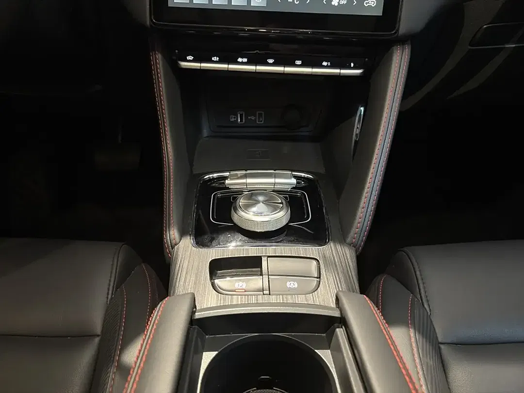 MG ZS EV Luxury - foto 15