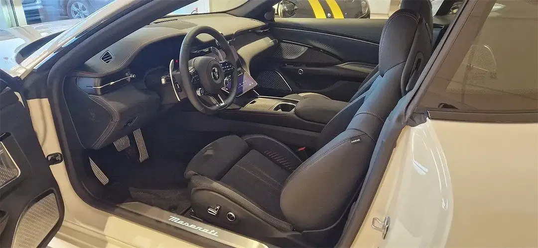 Maserati GranTurismo Folgore - Thumbnail 10