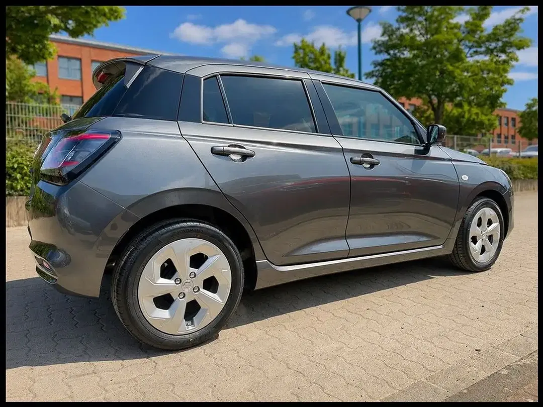Suzuki Swift Hybrid Comfort - Thumbnail 6