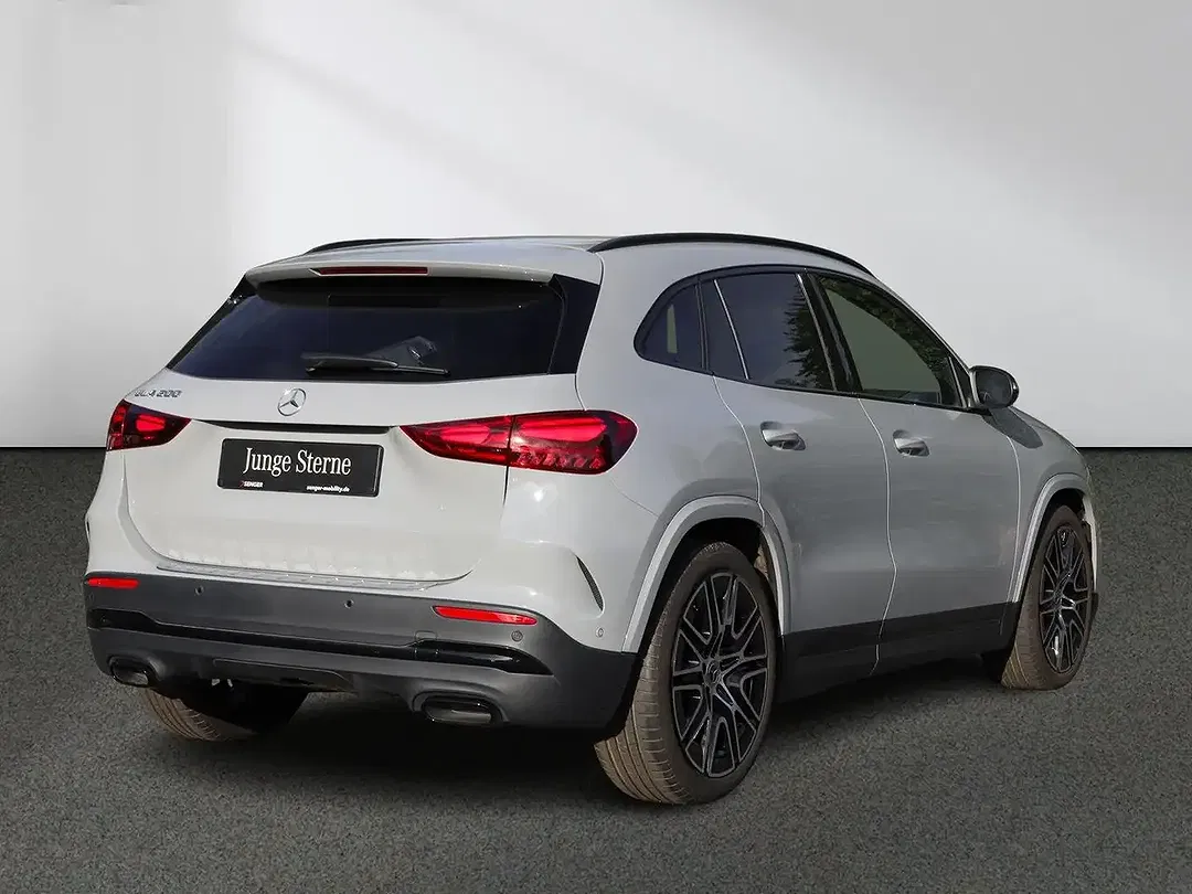 Mercedes-Benz GLA 200 AMG Edition Night - Thumbnail 2