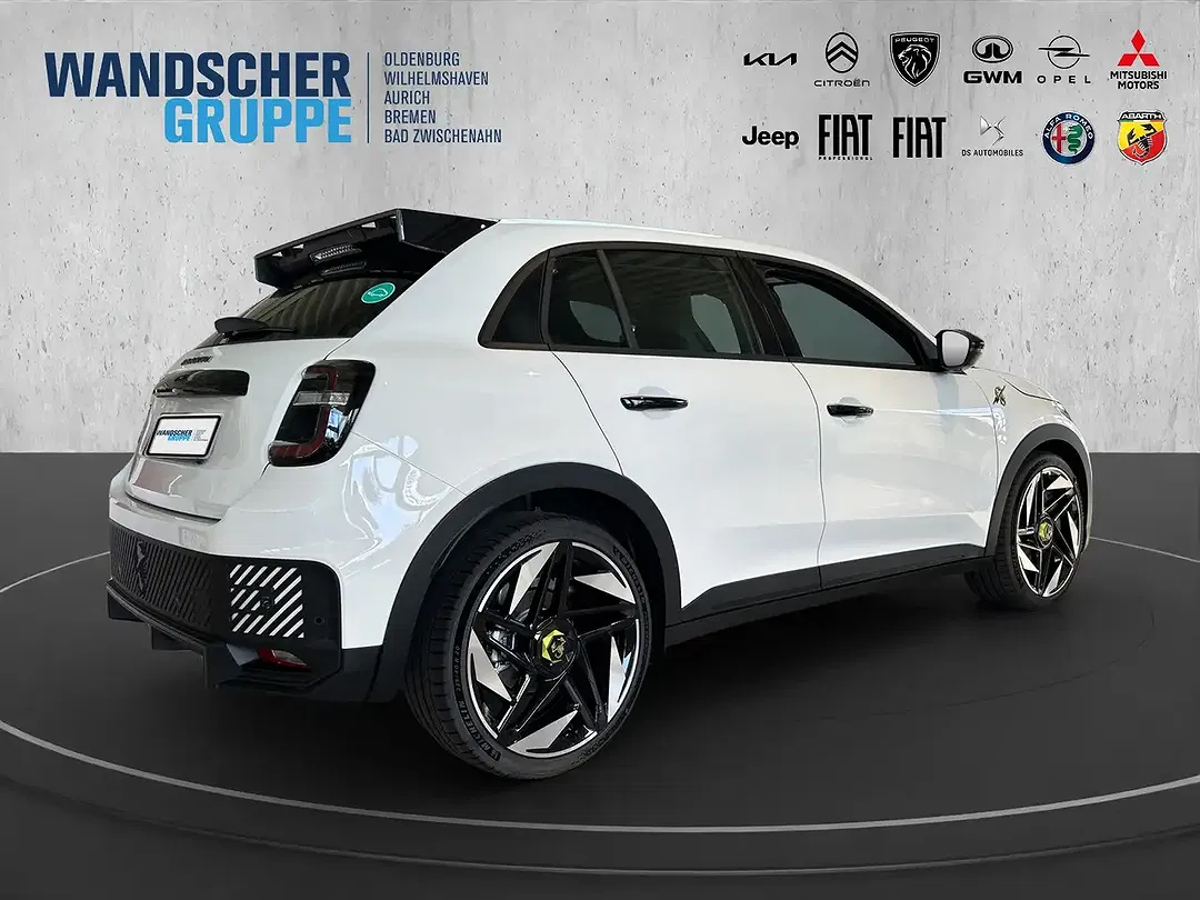 Abarth 600e Turismo - Thumbnail 5