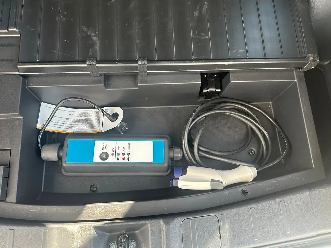 Mitsubishi Outlander PHEV 4WD Plus Spirit - Thumbnail 11