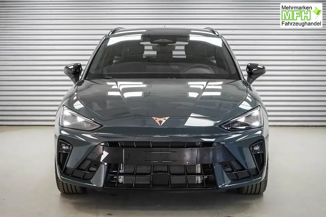 CUPRA Leon 2.0 TSI DSG 4x4 Sportstourer - Thumbnail 2
