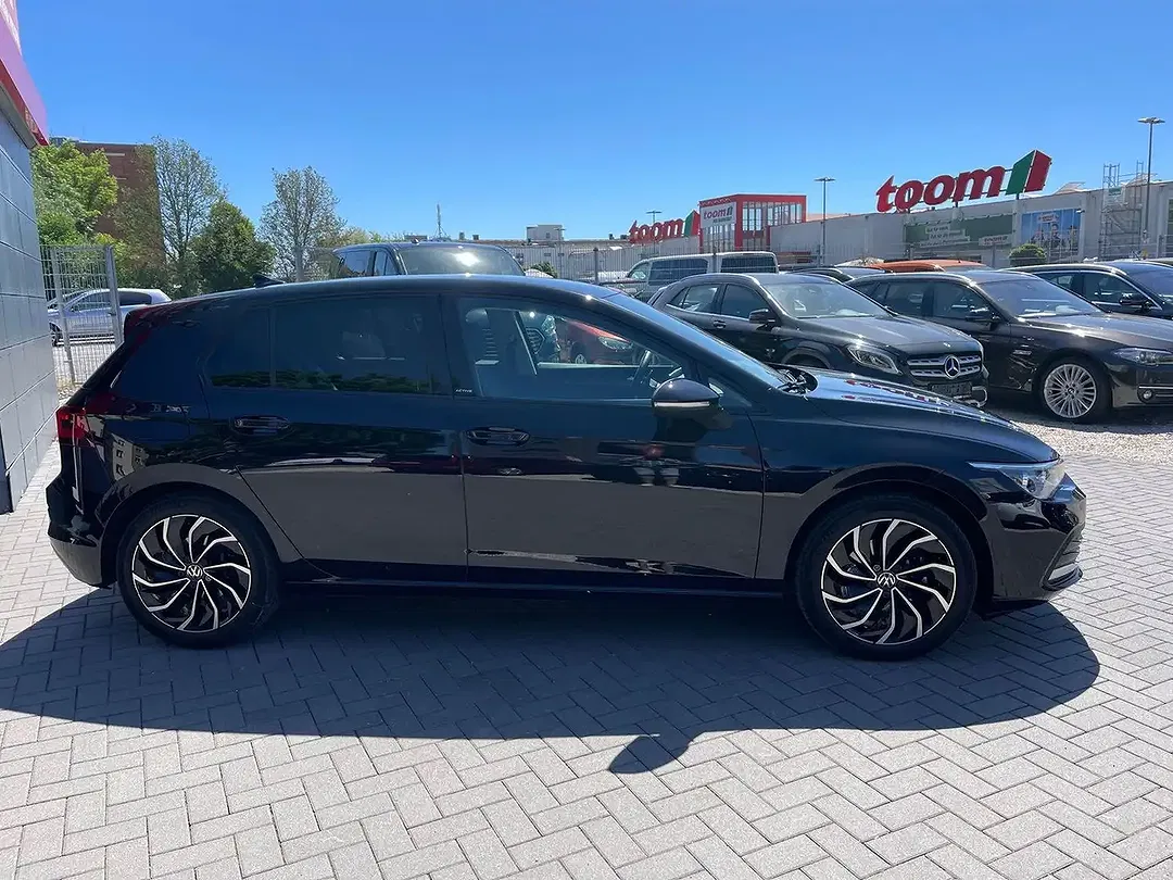 Volkswagen Golf eTSI Active - Thumbnail 4