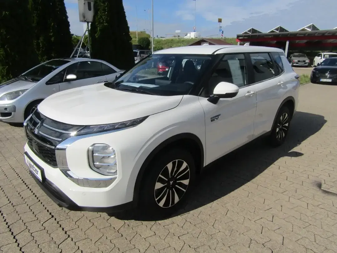 Mitsubishi Outlander 2.4 PHEV Diamant - foto 1