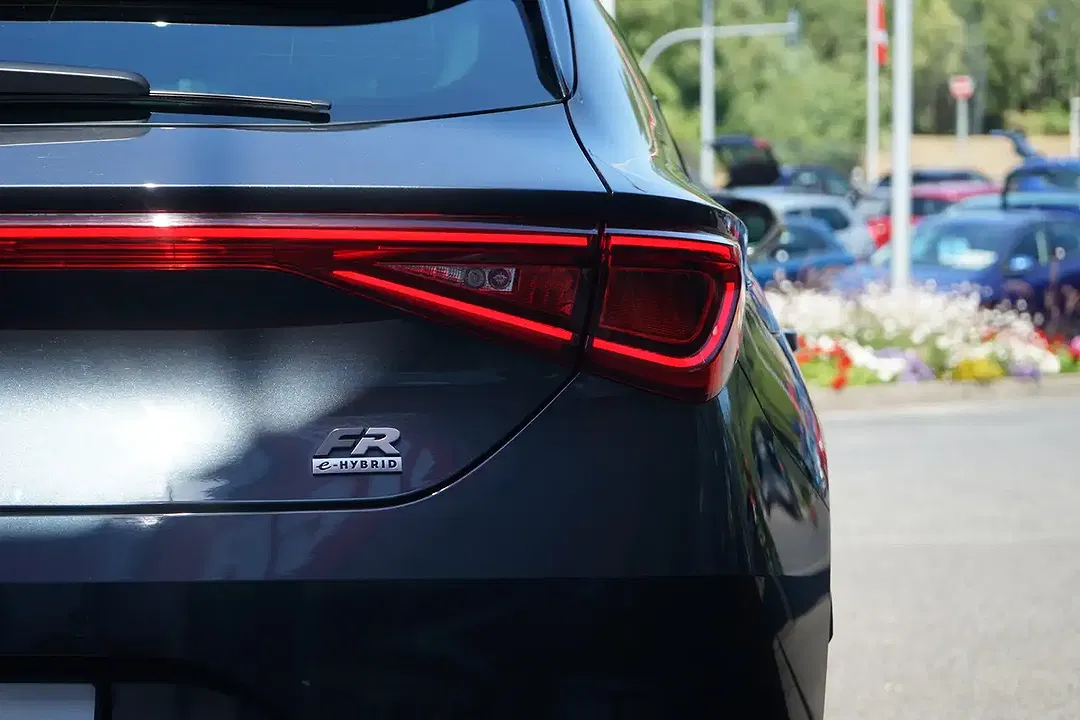 SEAT Leon 1.4 PHEV FR - Thumbnail 8